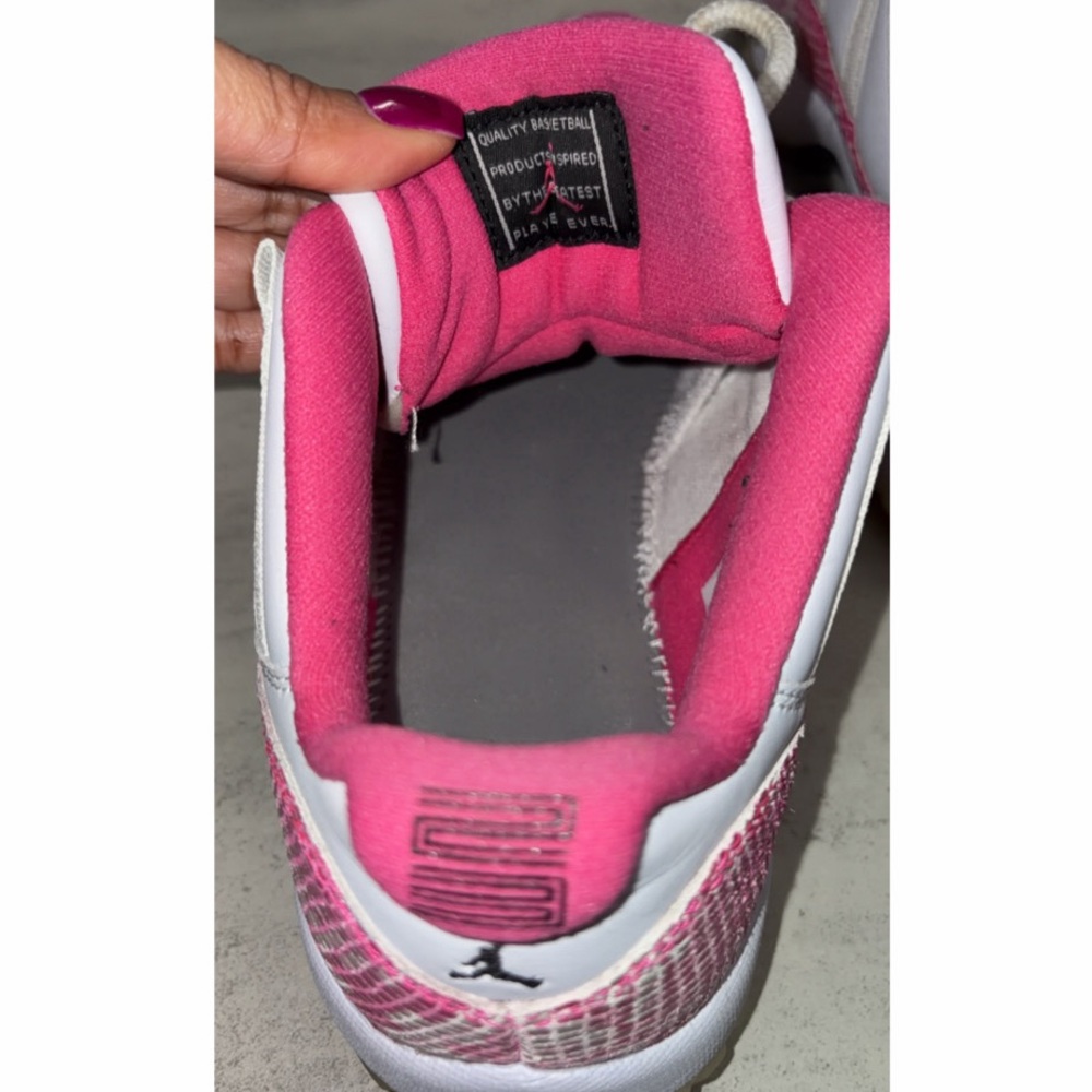 Jordan 11 Retro Low Pink Snakeskin - Picture 7 of 9